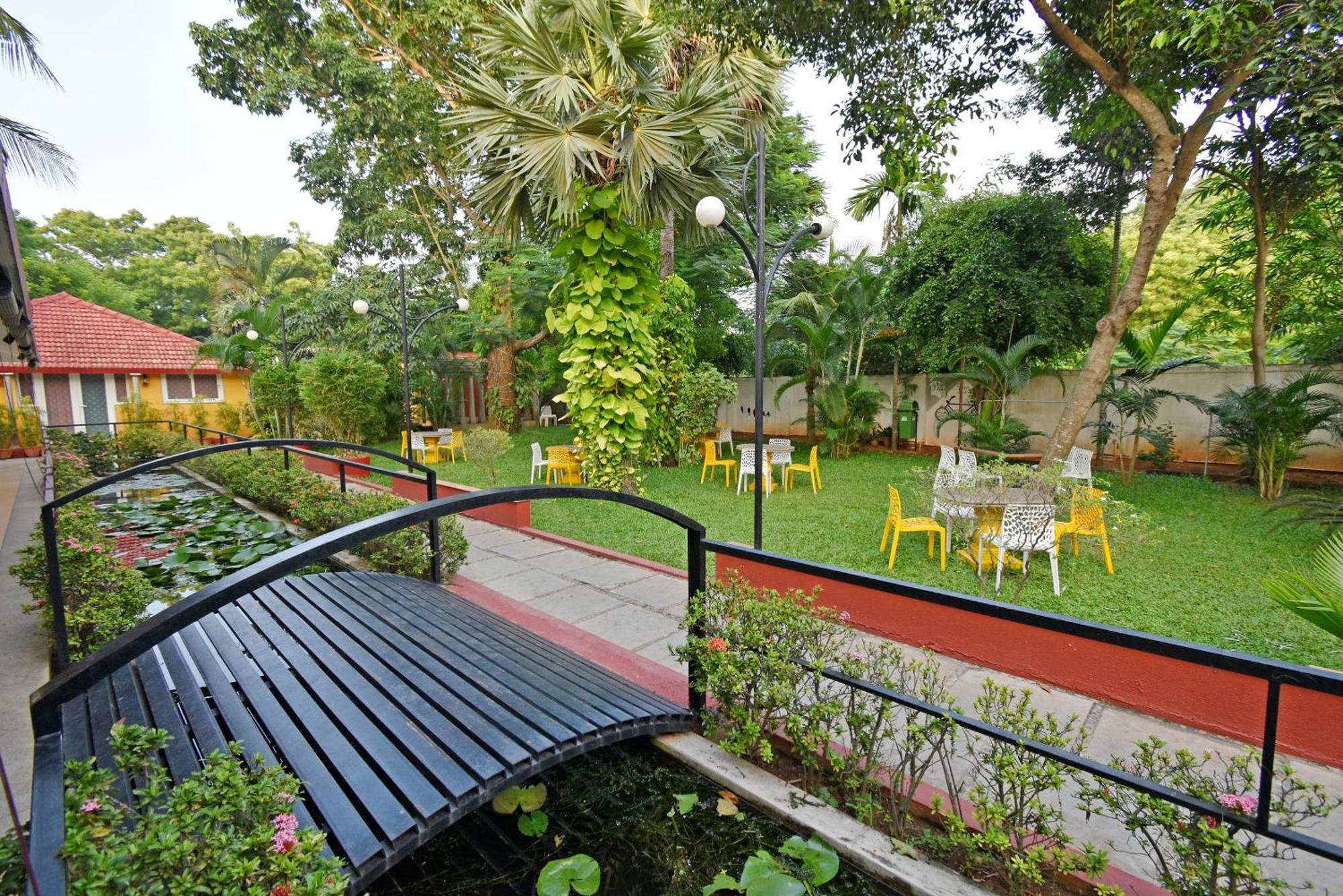 Poppys Olive De' Villa Auroville Extérieur photo